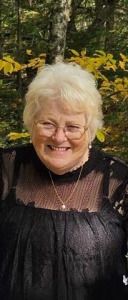 Lloyd (nee Wood), Suzan Diane